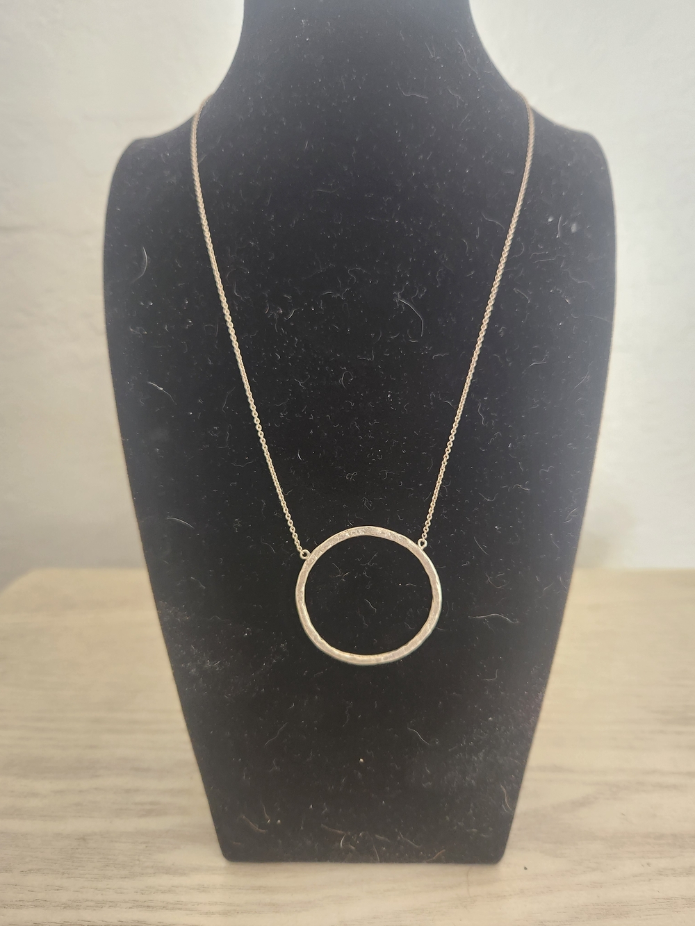 Silpada Duomo Hammered Circle Pendant Necklace In Sterling Silver - Picture 3 of 5